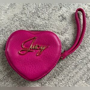 JUICY COUTURE!!